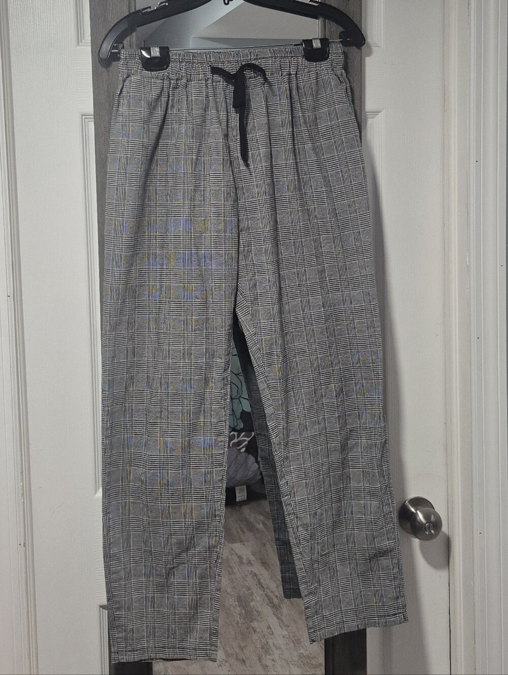 SHEIN Womens Plaid Drawstring Pants in Gray